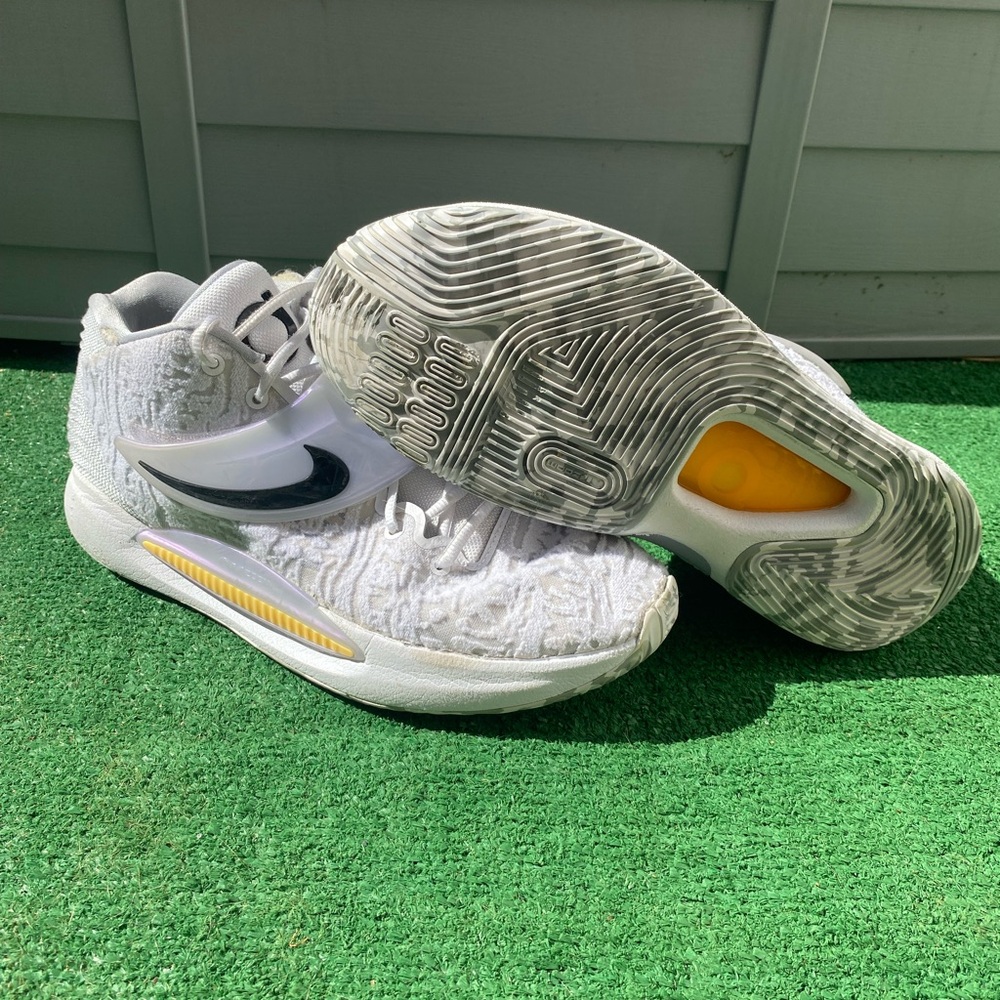 Nike KD 14 - size 13 - White and Gray